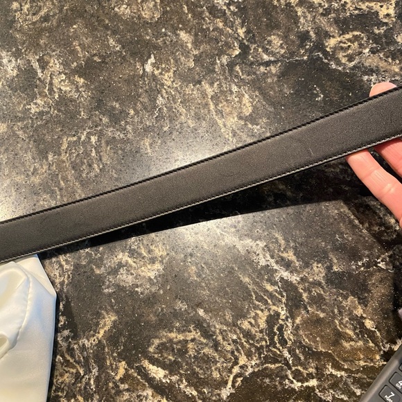 Gucci Black and Gold Women's Belt - Picture 5 of 16